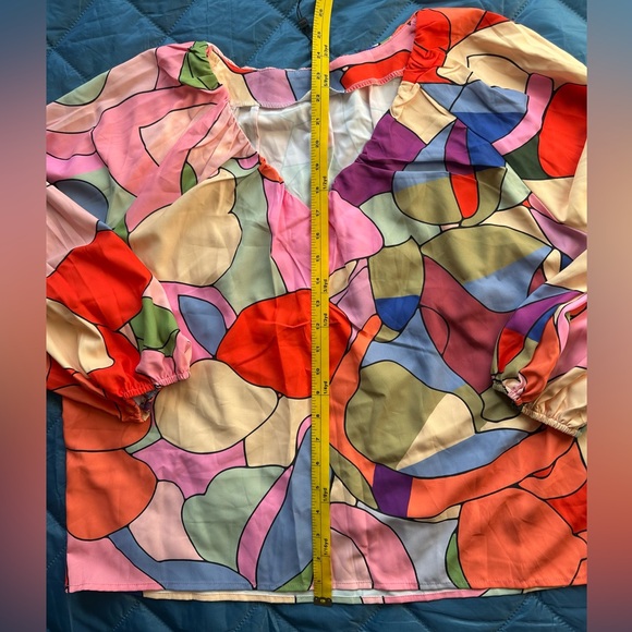 NWT STYLEWE abstract floral blouse - Picture 2 of 11